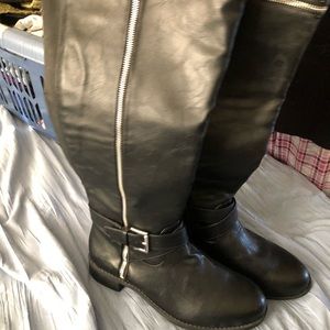 TORRID WIDE CALF NEW NEVER WORN (WITHOUT TAGS) RIDING BOOTS
